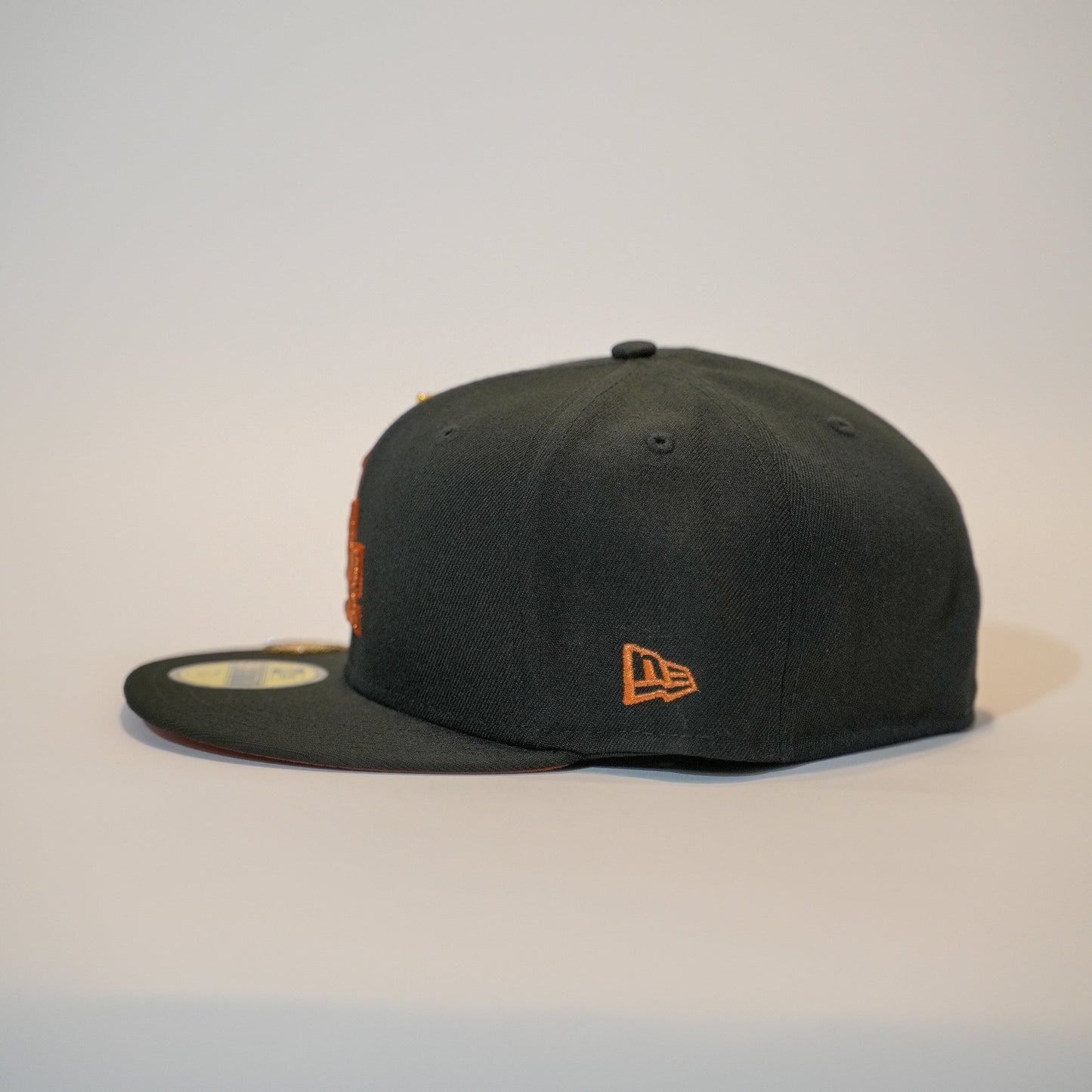 NEW ERA EXCLUSIVE 59FIFTY BLACK LOS ANGELES DODGERS W/RUST LOGO