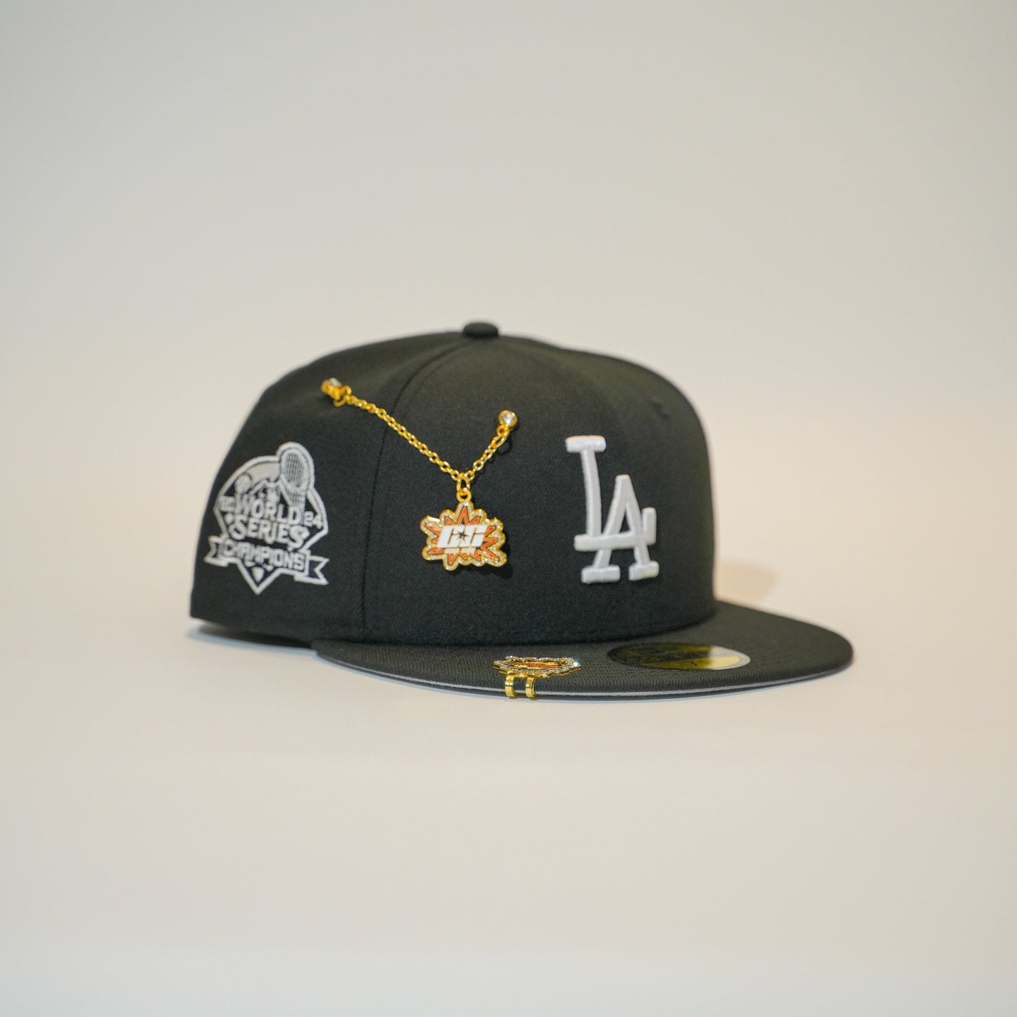NEW ERA EXCLUSIVE 59FIFTY BLACK LOS ANGELES DODGERS W/ 2024 WORLD SERIES CHAMPIONS SIDE PATCH