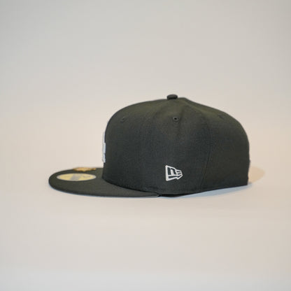 NEW ERA EXCLUSIVE 59FIFTY BLACK LOS ANGELES DODGERS W/ 2024 WORLD SERIES CHAMPIONS SIDE PATCH