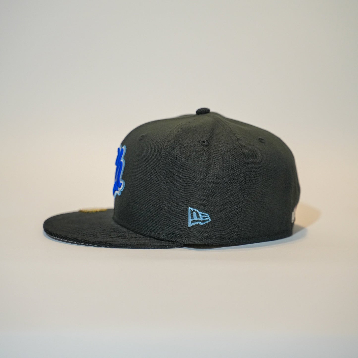 NEW ERA EXCLUSIVE 59FIFTY BLACK/ CORDUROY CHARROS DE JALISCO W/ MEXICO FLAG SIDE PATCH