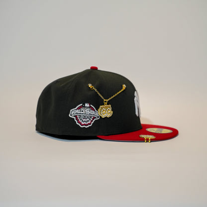 NEW ERA EXCLUSIVE 59FIFTY BLACK/RED NEW YORK YANKEES W/ 2001 WORLD SERIES SIDE PATCH