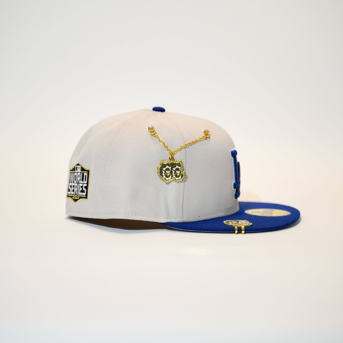 NEW ERA EXCLUSIVE 59FIFTY STONE GREY/ BLUE LOS ANGELES DODGERS W/ 2020 WORLD SERIES SIDE EMBRIDERY