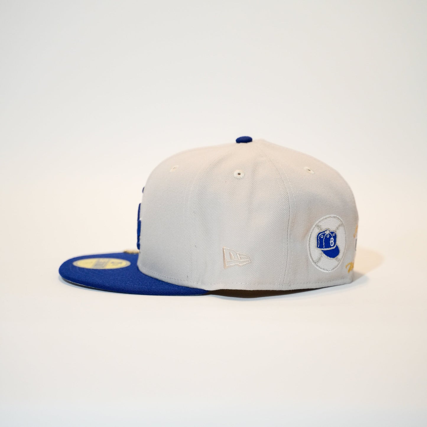 NEW ERA EXCLUSIVE 59FIFTY STONE GREY/ BLUE LOS ANGELES DODGERS W/ 2020 WORLD SERIES SIDE EMBRIDERY