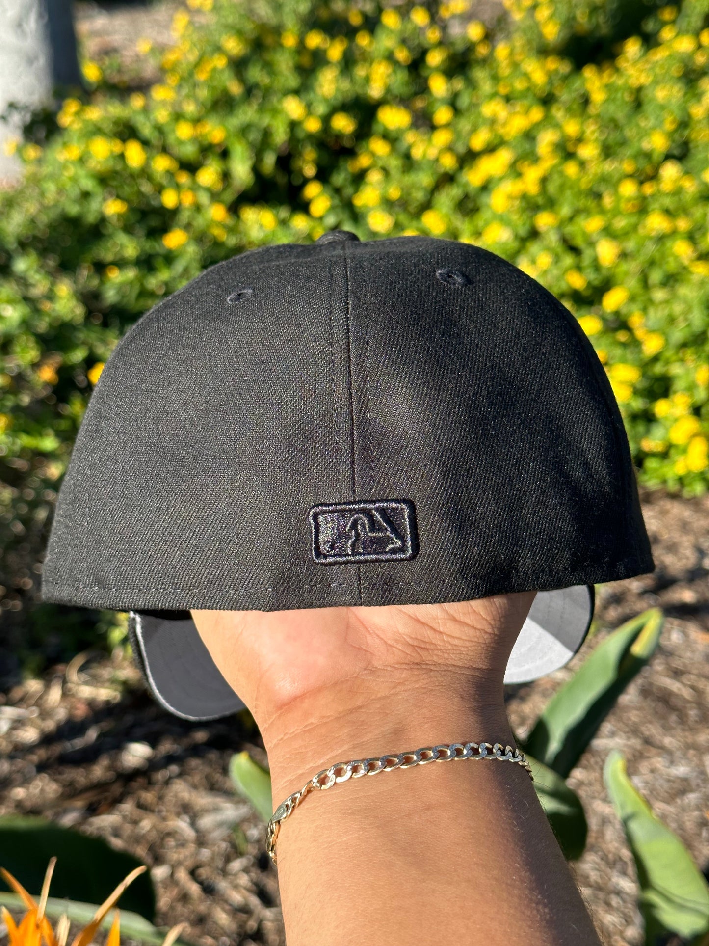 NEW ERA EXCLUSIVE 59FIFTY BLACKED OUT LOS ANGELES DODGERS