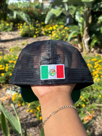 NEW ERA EXCLUSIVE 59FIFTY CHROME WHITE/BLUE MEXICO SCRIPT MESHBACK W/ THE GOAT PATCH