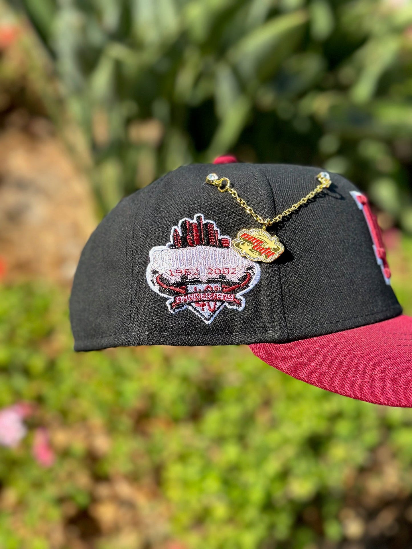 NEW ERA EXCLUSIVE 59FIFTY BLACK/BURGUNDY LOS ANGELES DODGERS W/ 40TH ANNIVERSARY SIDE PATCH