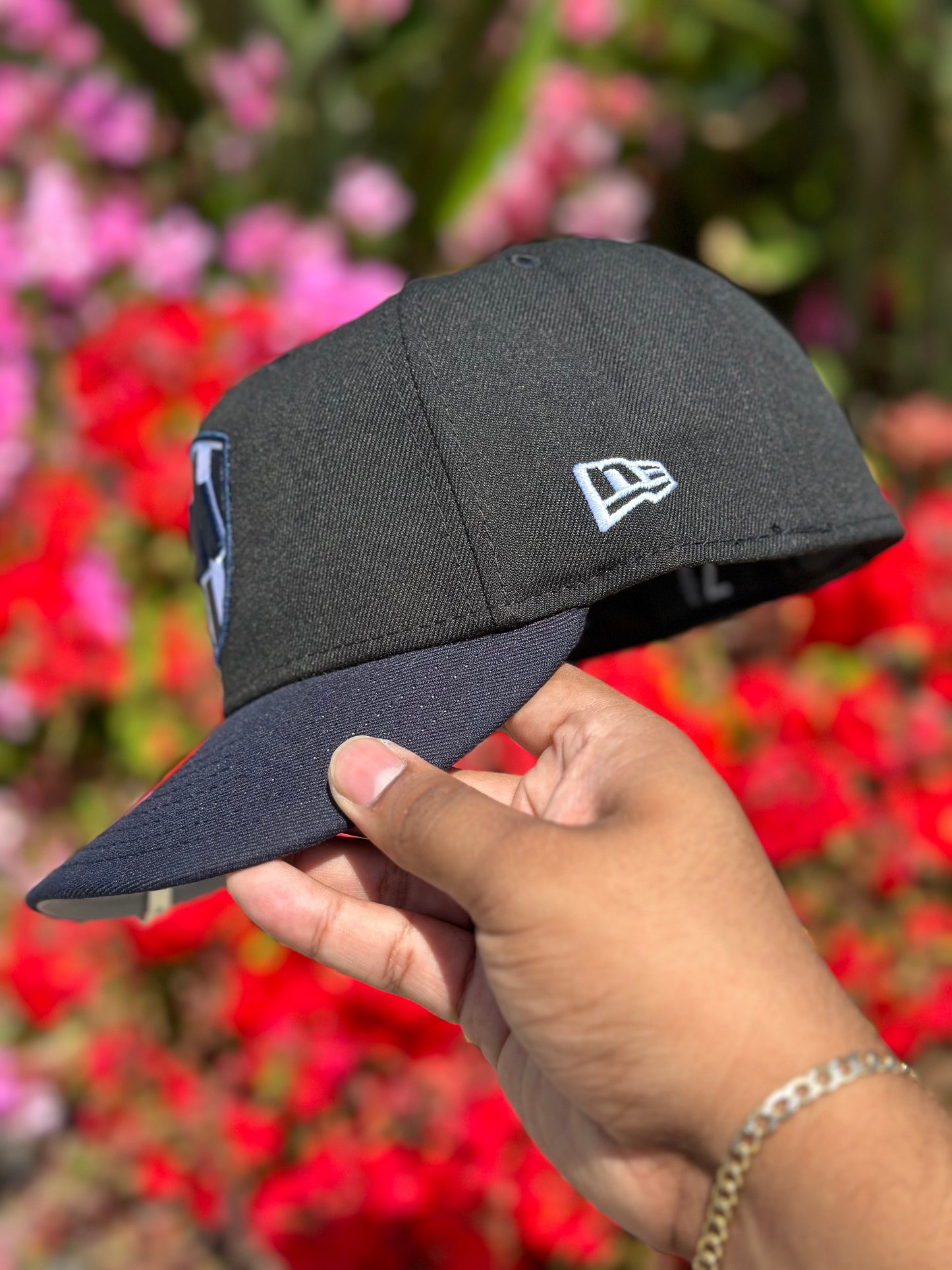 NEW ERA EXCLUSIVE 59FIFTY BLACK/NAVY "CLUB MONTERREY" W/ CLUB DE FUTBOL MONTERREY SIDE PATCH