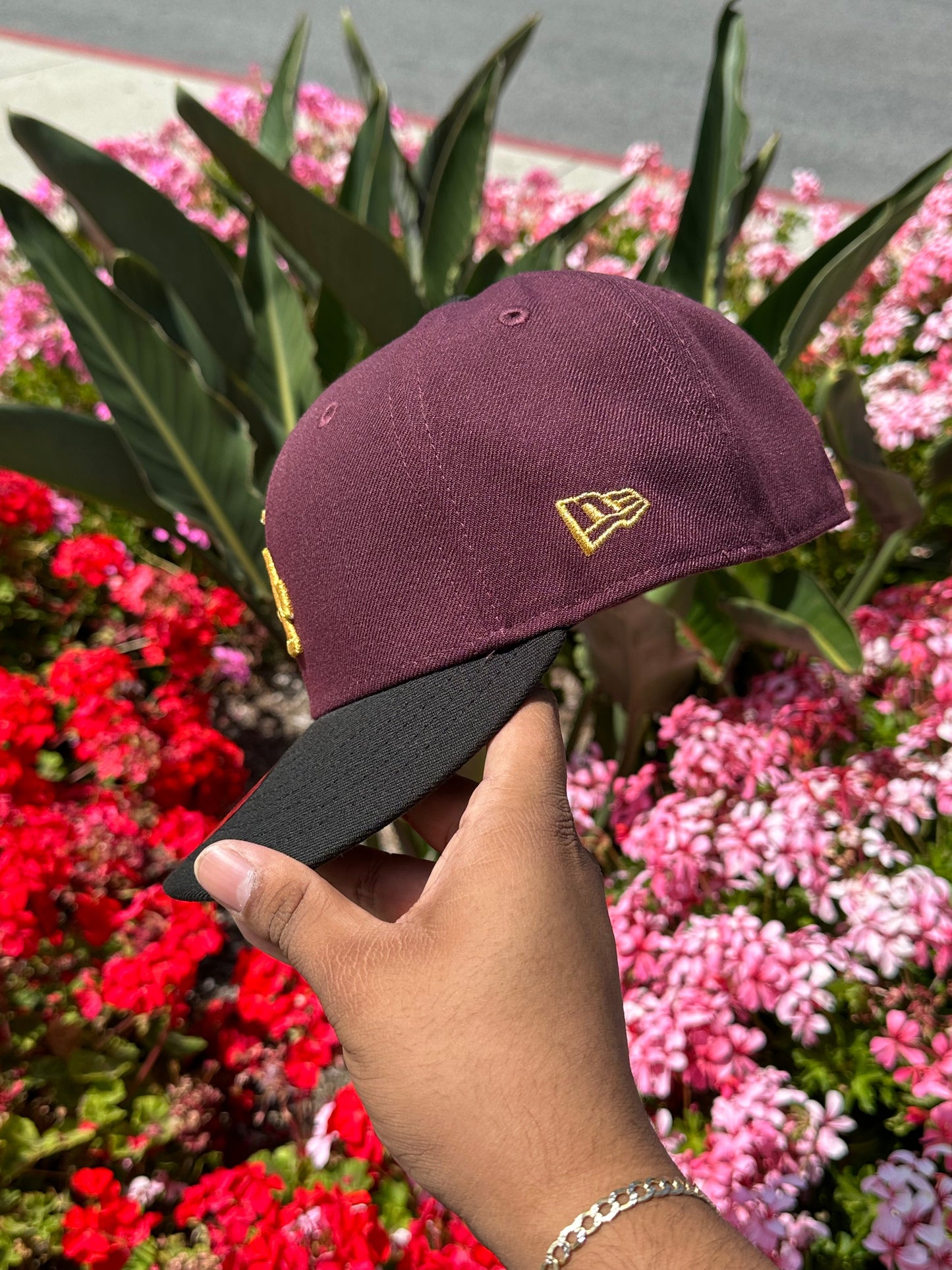 NEW ERA EXCLUSIVE 59FIFTY MAROON RED/BLACK LOS ANGELES DODGERS W/ 40TH ANNIVERSARY SIDE PATCH