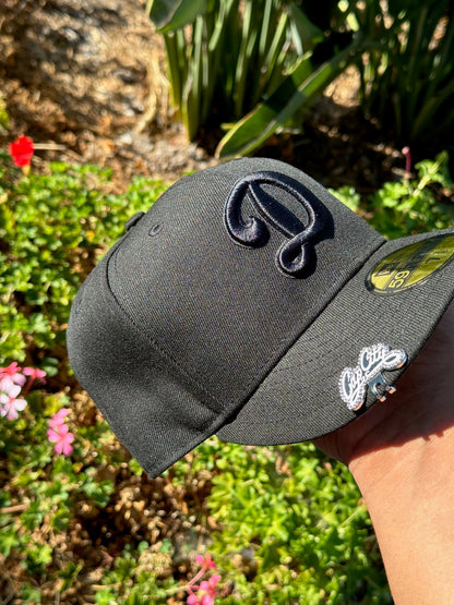 NEW ERA EXCLUSIVE 59FIFTY BLACKED OUT LOS ANGELES DODGERS