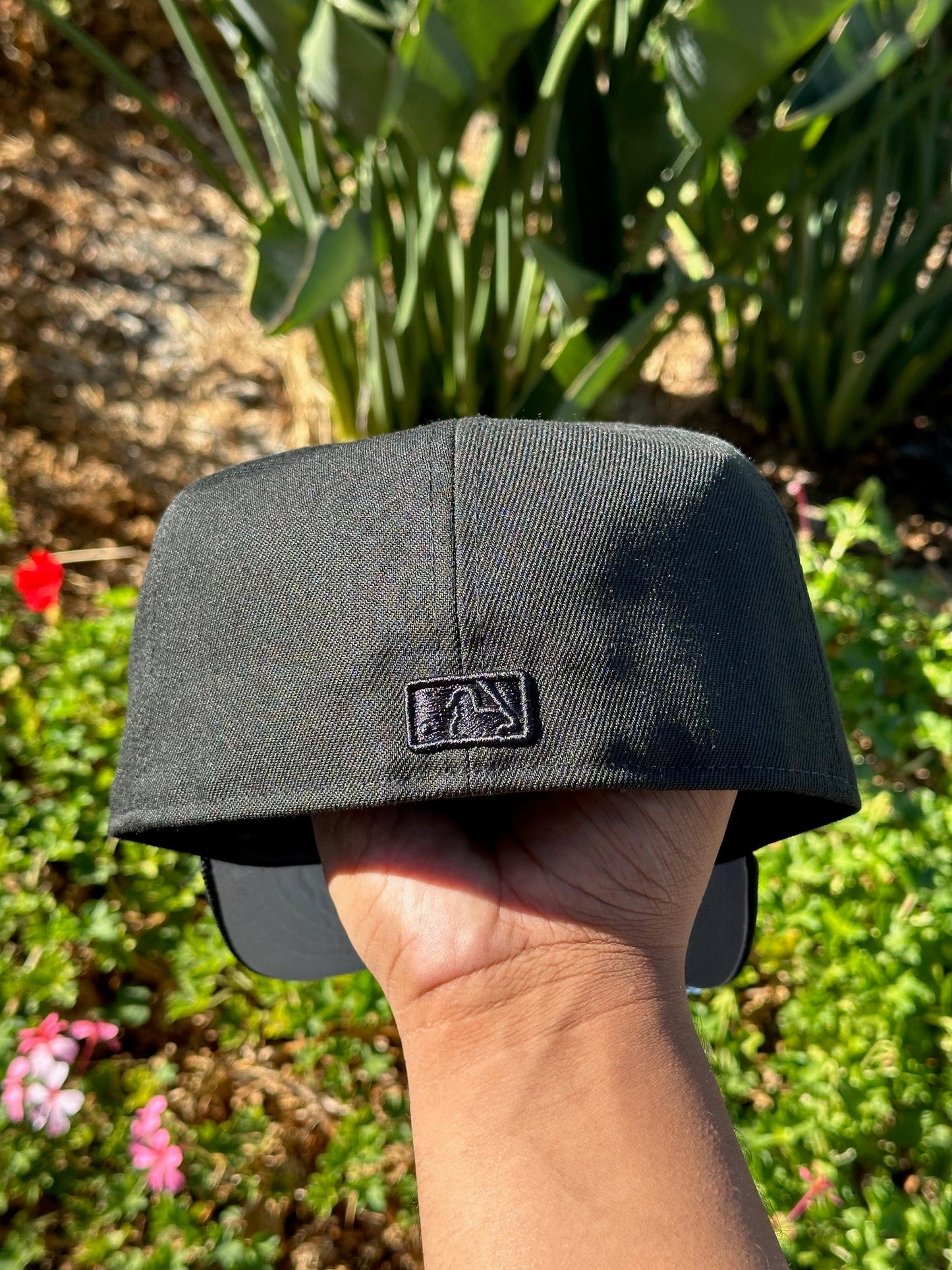 NEW ERA EXCLUSIVE 59FIFTY BLACKED OUT LOS ANGELES DODGERS