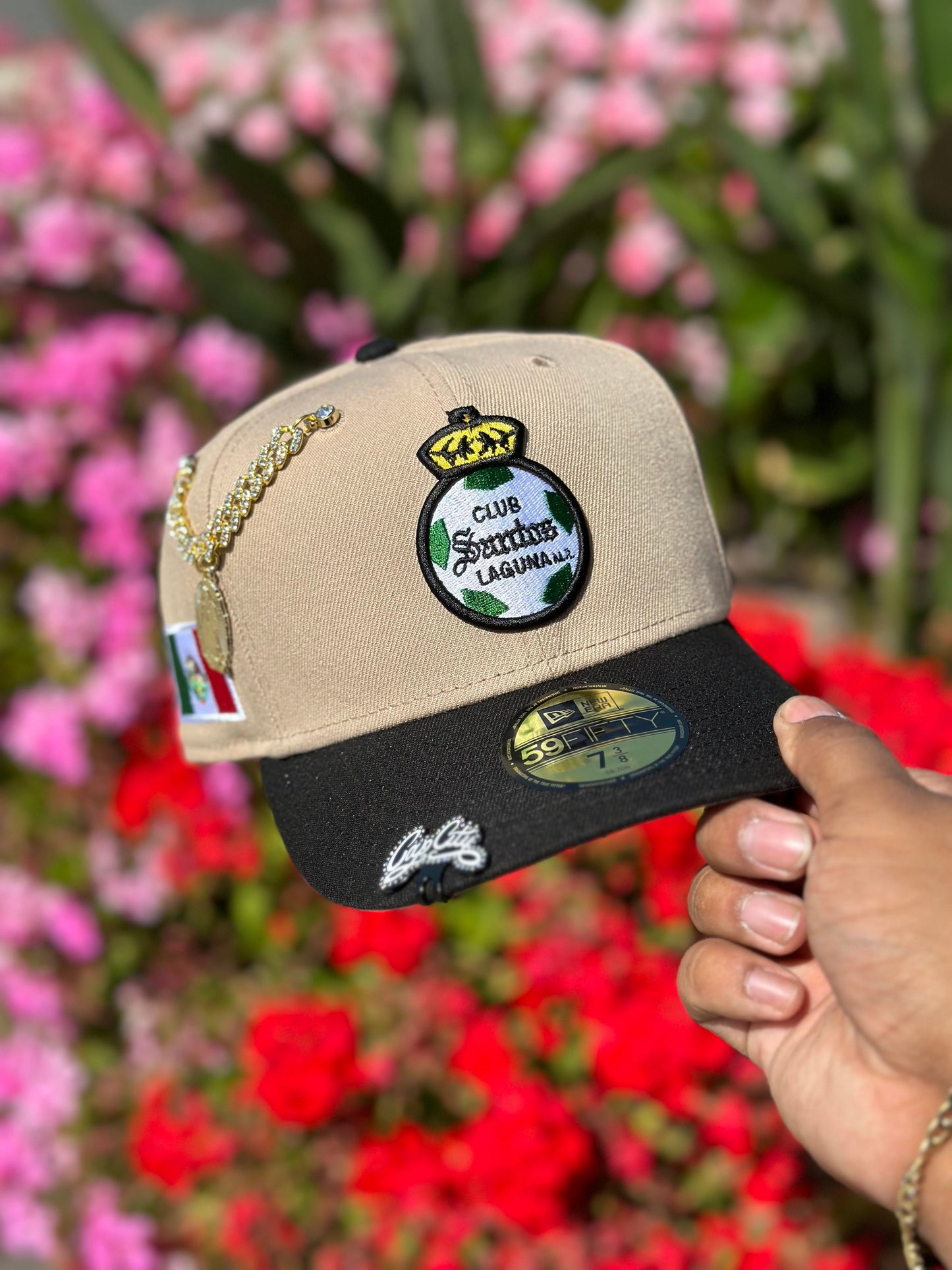 NEW ERA EXCLUSIVE 59FIFTY KHAKI/BLACK "SANTOS LAGUNA" W/ MEXICO FLAG SIDEPATCH