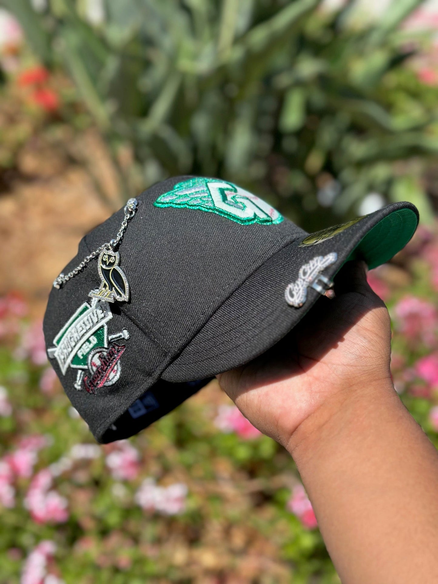 NEW ERA EXCLUSIVE 59FIFTY BLACK CLEVELAND GUARDIANS W/ "PROGRESSIVE FIELD" SIDE PATCH