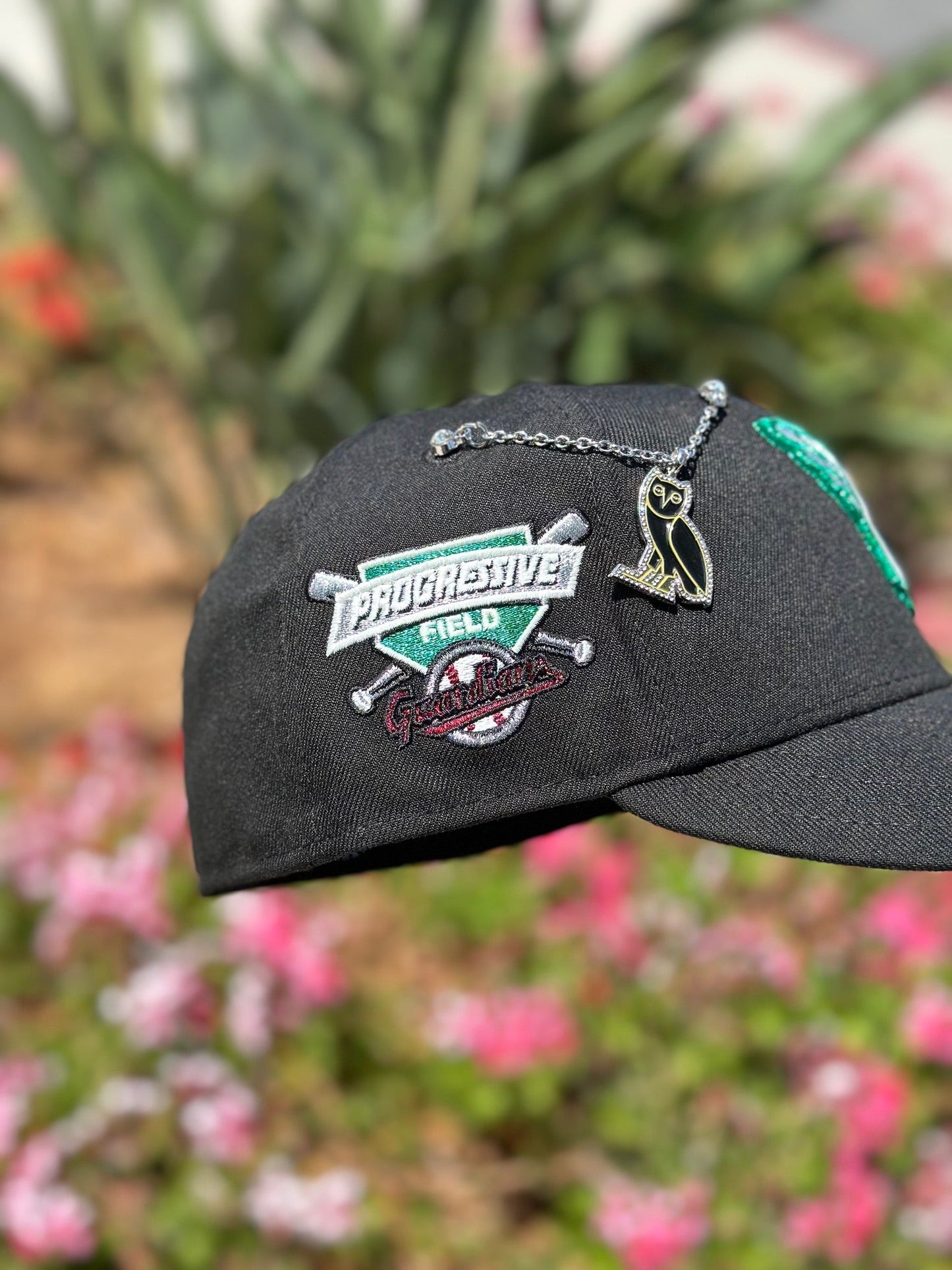NEW ERA EXCLUSIVE 59FIFTY BLACK CLEVELAND GUARDIANS W/ "PROGRESSIVE FIELD" SIDE PATCH