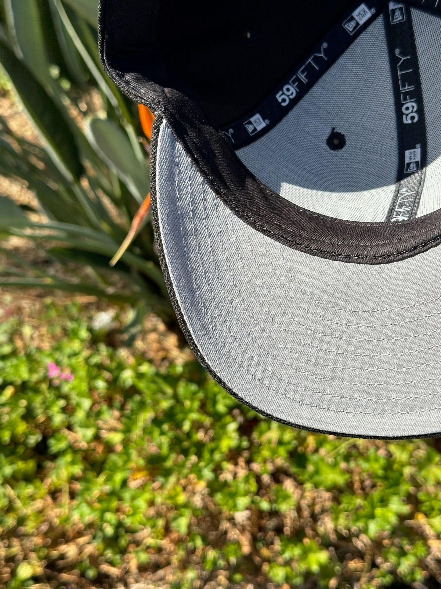 NEW ERA EXCLUSIVE 59FIFTY BLACK "STALLION" W/ AMERICAN FLAG SIDE PATCH