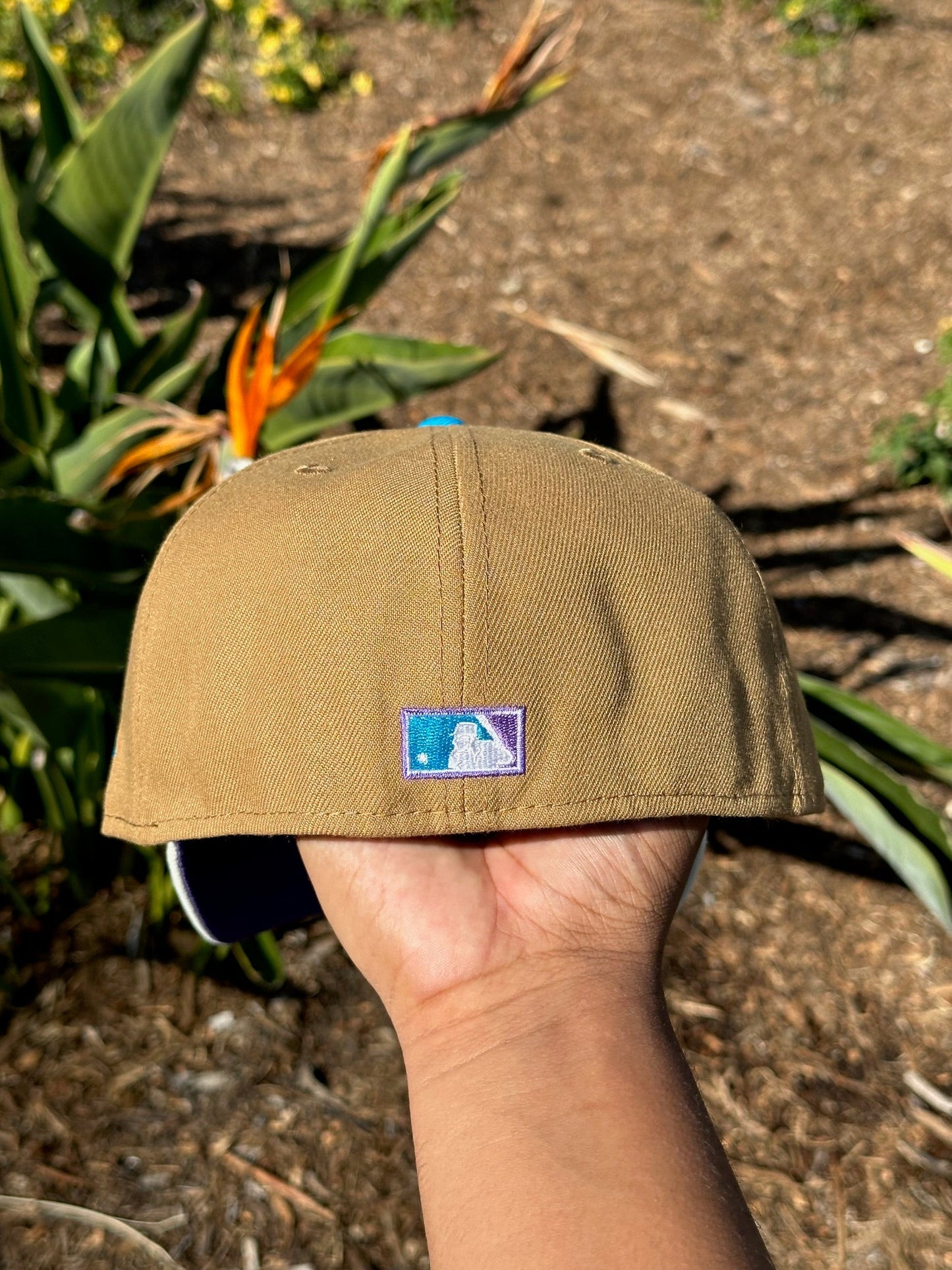 NEW ERA EXCLUSIVE 59FIFTY KHAKI/CREAM LOS ANGELES DODGERS W/ 40TH ANNIVERSARY SIDE PATCH