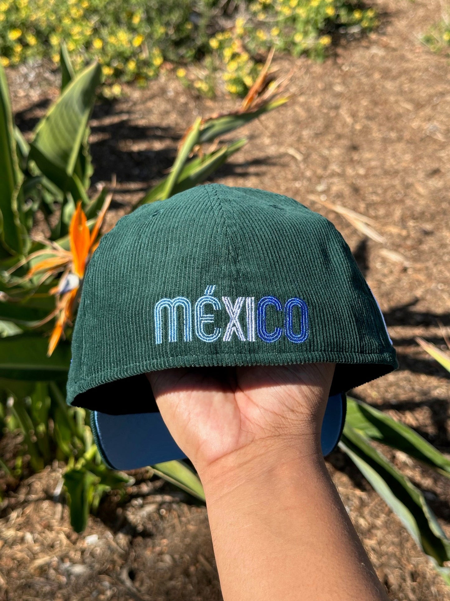 NEW ERA EXCLUSIVE 59FIFTY GREEN CORDUROY MEXICO W/ MEXICO FLAG SIDE PATCH