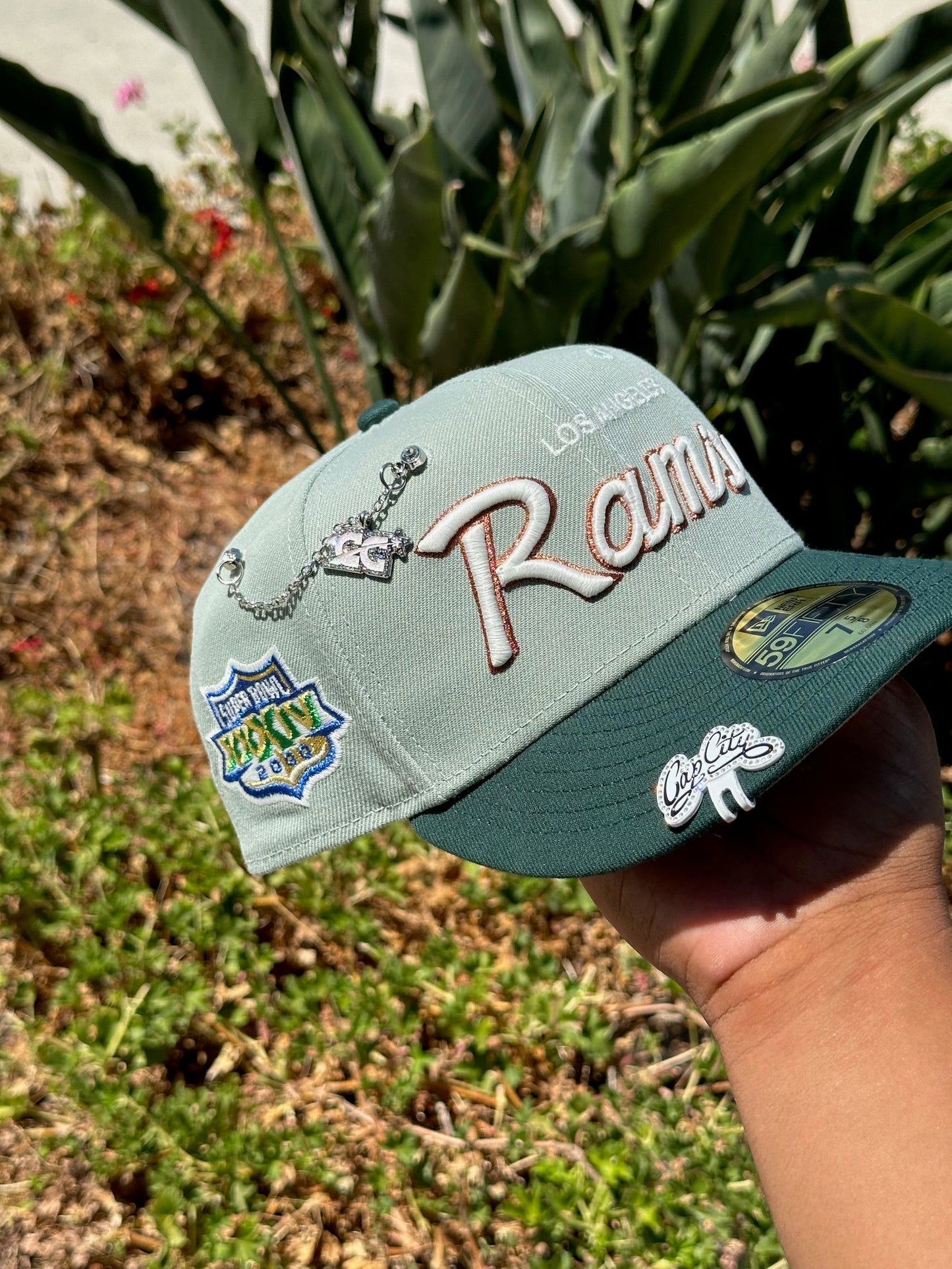 NEW ERA EXCLUSIVE 59FIFTY MINT/EMERALD LOS ANGELES RAMS SCRIPT W/ SUPERBOWL XXXIV SIDE PATCH