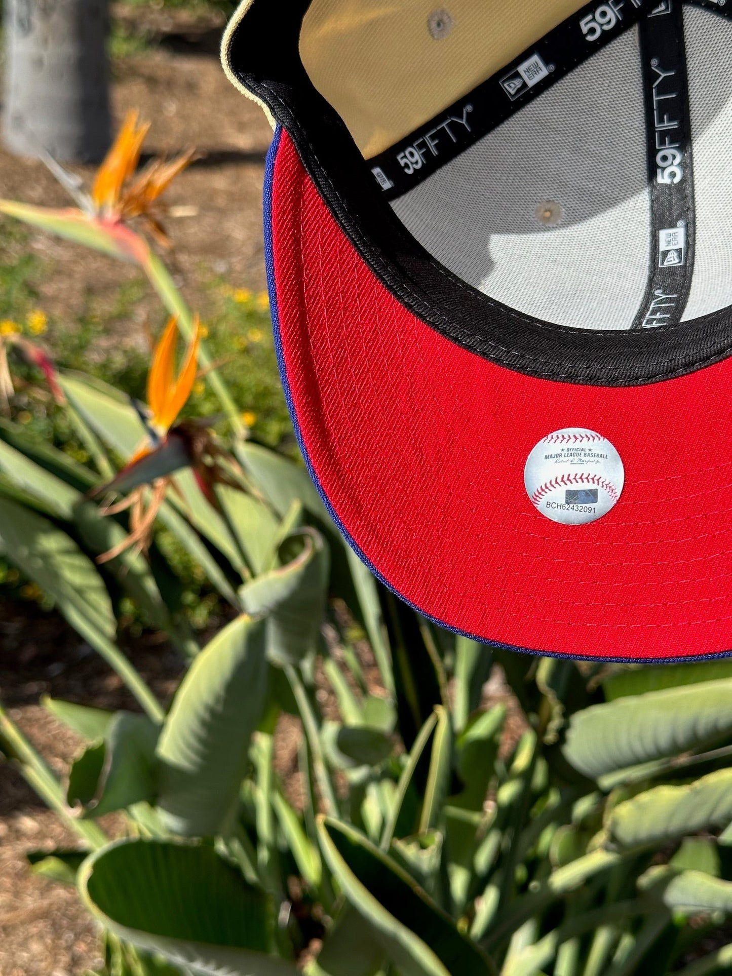 NEW ERA EXCLUSIVE 59FIFTY VEGAS GOLD/BLUE LOS ANGELES DODGERS SCRIPT W/ 75TH WORLD SERIES SIDE PATCH