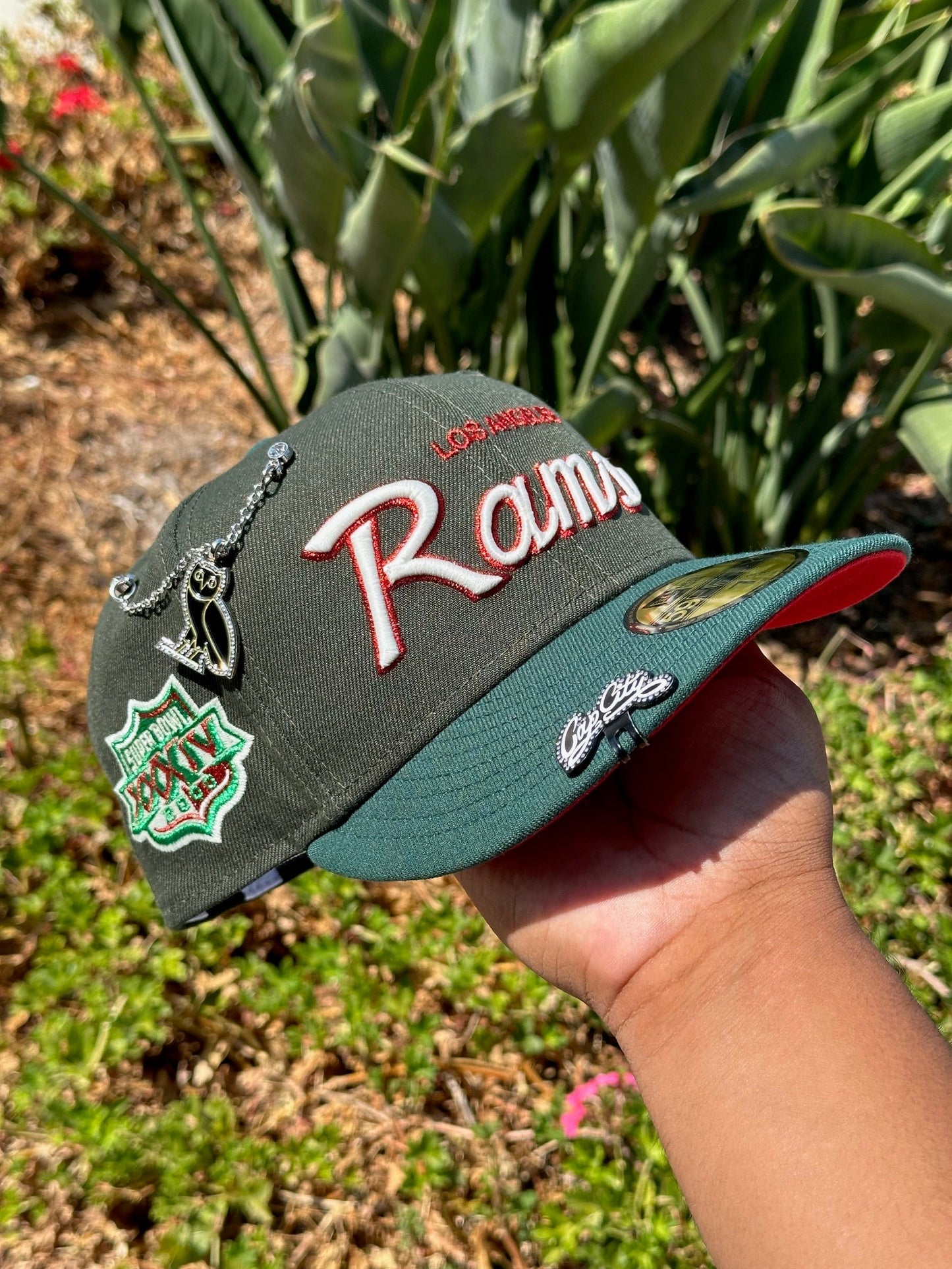 NEW ERA EXCLUSIVE 59FIFTY EMERALD GREEN LOS ANGELES RAMS SCRIPT W/ SUPERBOWL XXXIV SIDE PATCH