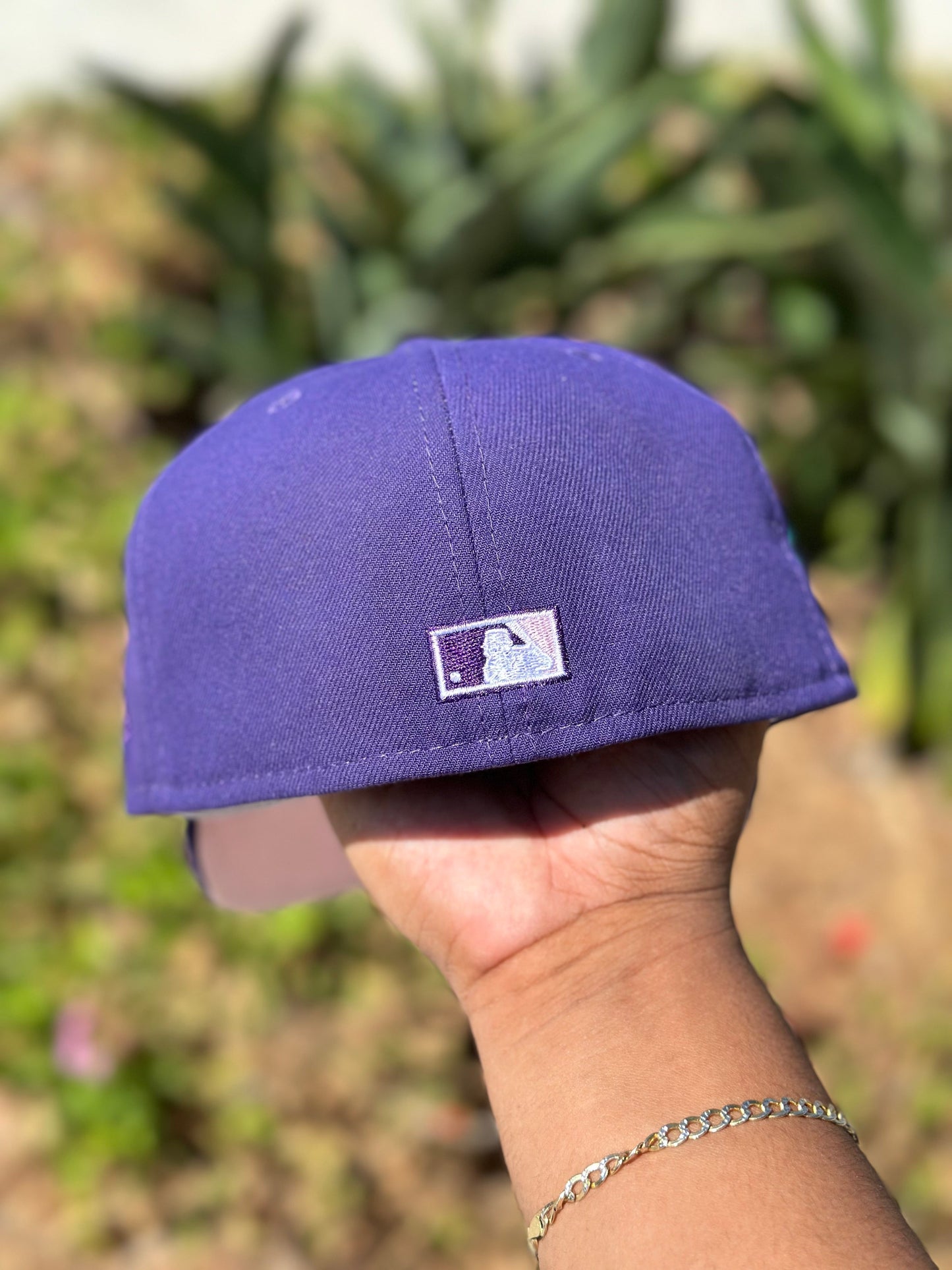 NEW ERA EXCLUSIVE 59FIFTY PURPLE NEW YORK YANKEES W/ 1999 WORLD SERIES SIDE PATCH