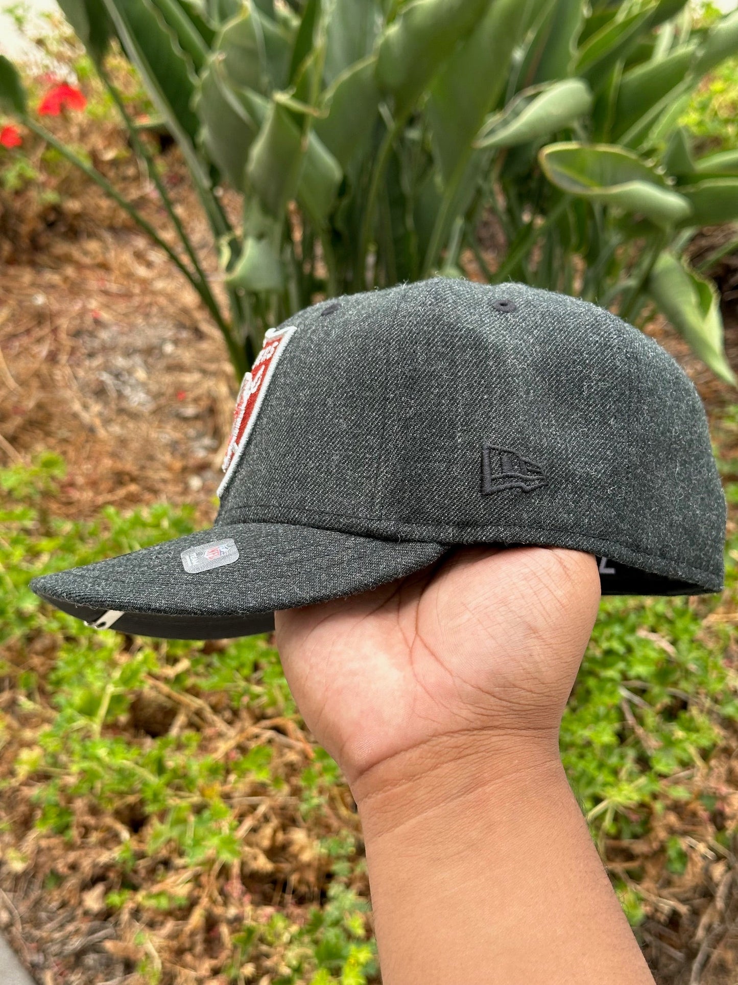 NEW ERA EXCLUSIVE 59FIFTY GREY WOOL LAS VEGAS RAIDERS W/ 60TH ANNIVERSARY SIDE PATCH