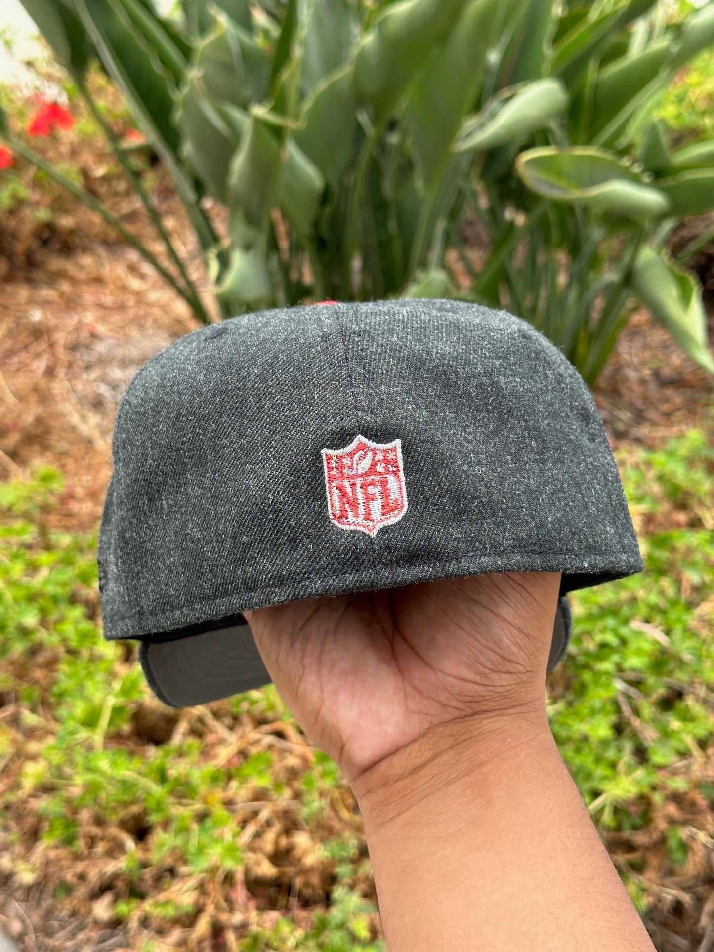 NEW ERA EXCLUSIVE 59FIFTY GREY WOOL LAS VEGAS RAIDERS W/ 60TH ANNIVERSARY SIDE PATCH