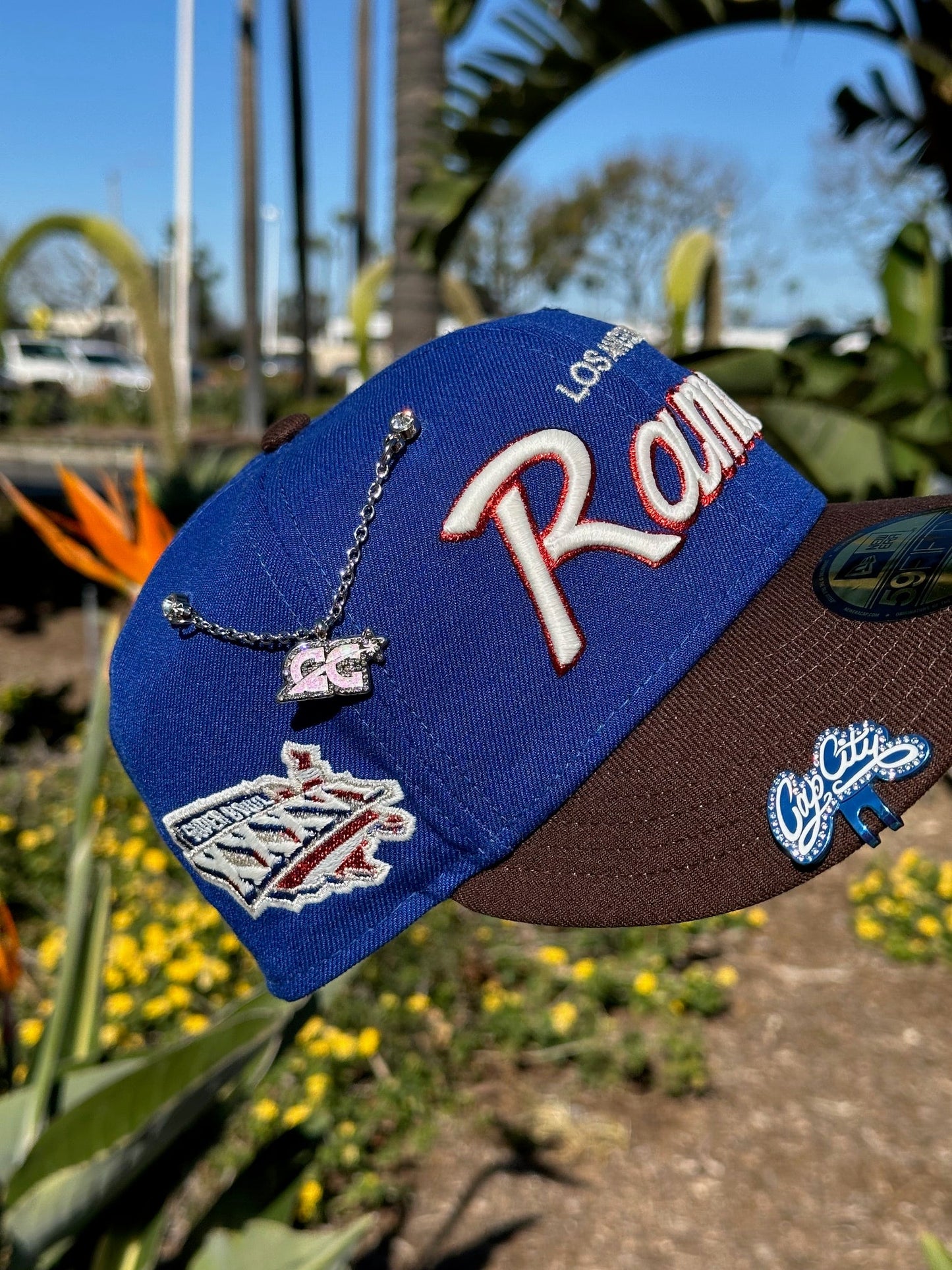 NEW ERA EXCLUSIVE 59FIFTY BLUE/WALNUT LOS ANGELES RAMS SCRIPT W/ SUPERBOWL XXXVI SIDE PATCH