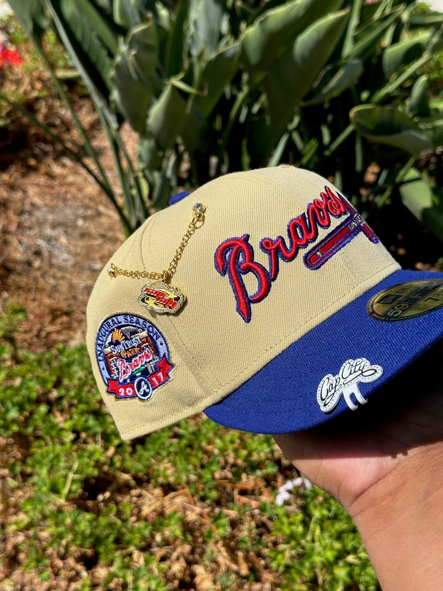 NEW ERA 59FIFTY VEGAS GOLD/BLUE ATLANTA BRAVES SCRIPT W/ 2017 INAUGURAL  SEASON SIDE PATCH