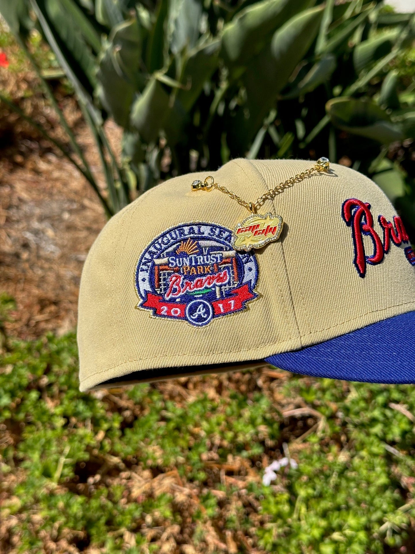 NEW ERA 59FIFTY VEGAS GOLD/BLUE ATLANTA BRAVES SCRIPT W/ 2017 INAUGURAL  SEASON SIDE PATCH