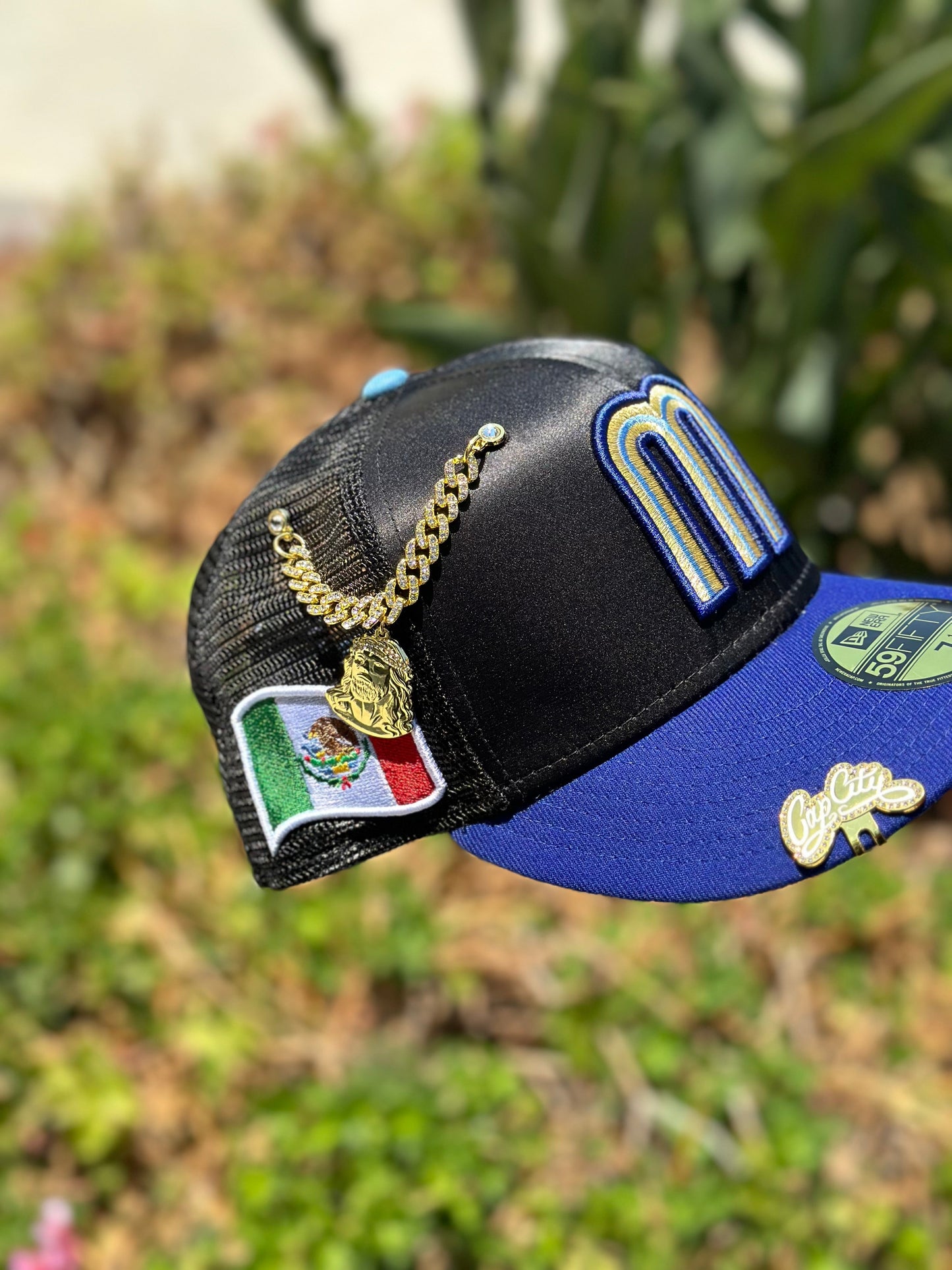NEW ERA EXCLUSIVE 59FIFTY BLACK SATIN/BLUE MEXICO MESH BACK W/ MEXICO FLAG SIDE PATCH