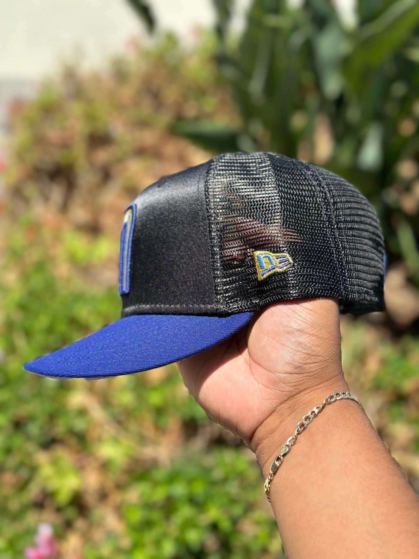 NEW ERA EXCLUSIVE 59FIFTY BLACK SATIN/BLUE MEXICO MESH BACK W/ MEXICO FLAG SIDE PATCH