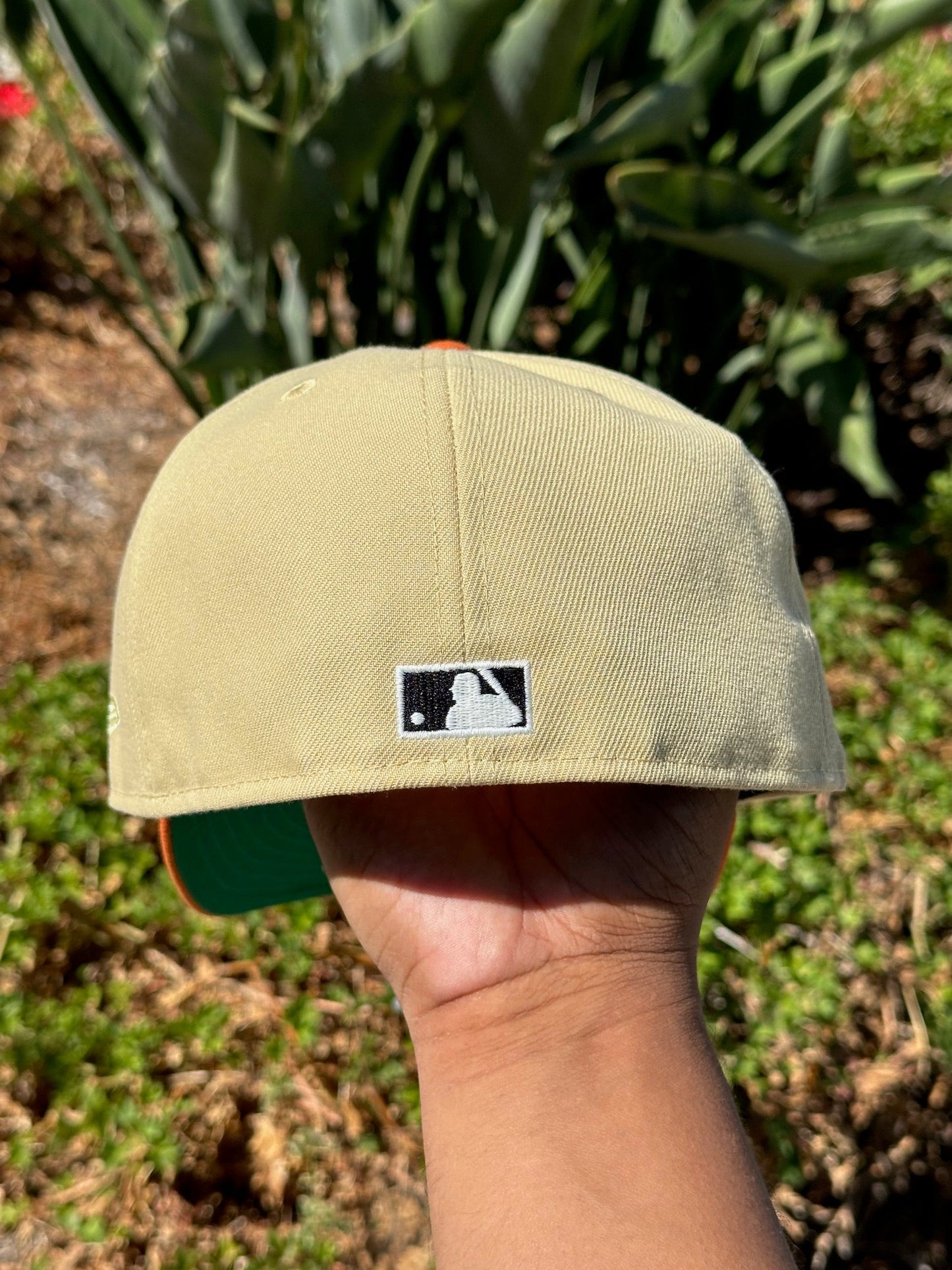 NEW ERA EXCLUSIVE 59FIFTY VEGAS GOLD/ORANGE SAN FRANCISCO GIANTS SCRIPT W/ "TELL IT GOODBYE" SIDE PATCH