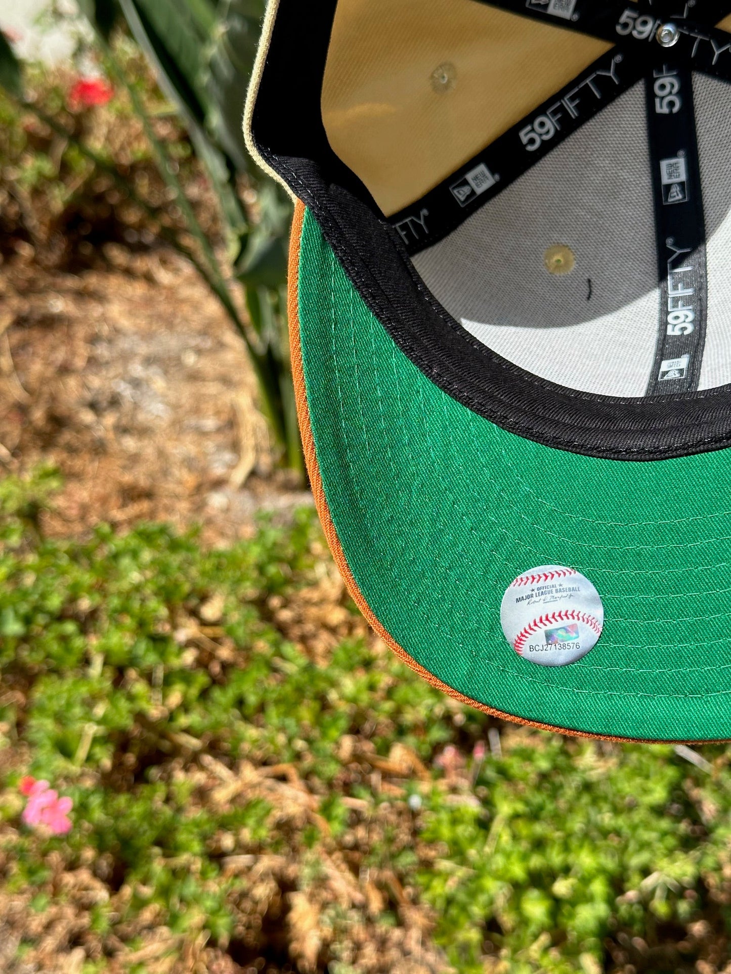 NEW ERA EXCLUSIVE 59FIFTY VEGAS GOLD/ORANGE SAN FRANCISCO GIANTS SCRIPT W/ "TELL IT GOODBYE" SIDE PATCH