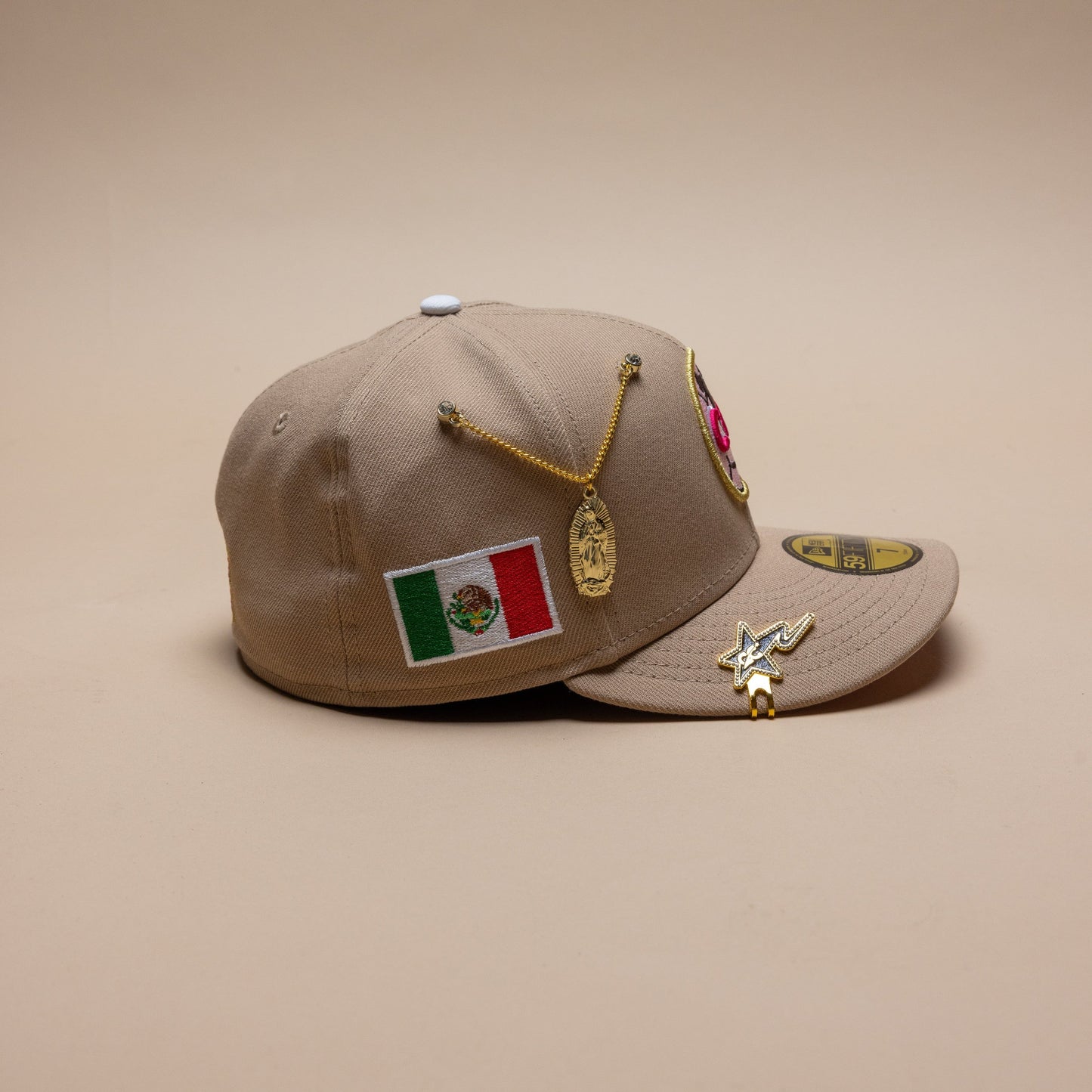 NEW ERA EXCLUSIVE 59FIFTY LIGHT KAHKI "CLUB AMERICA" W/ MEXICO FLAG SIDE PATCH