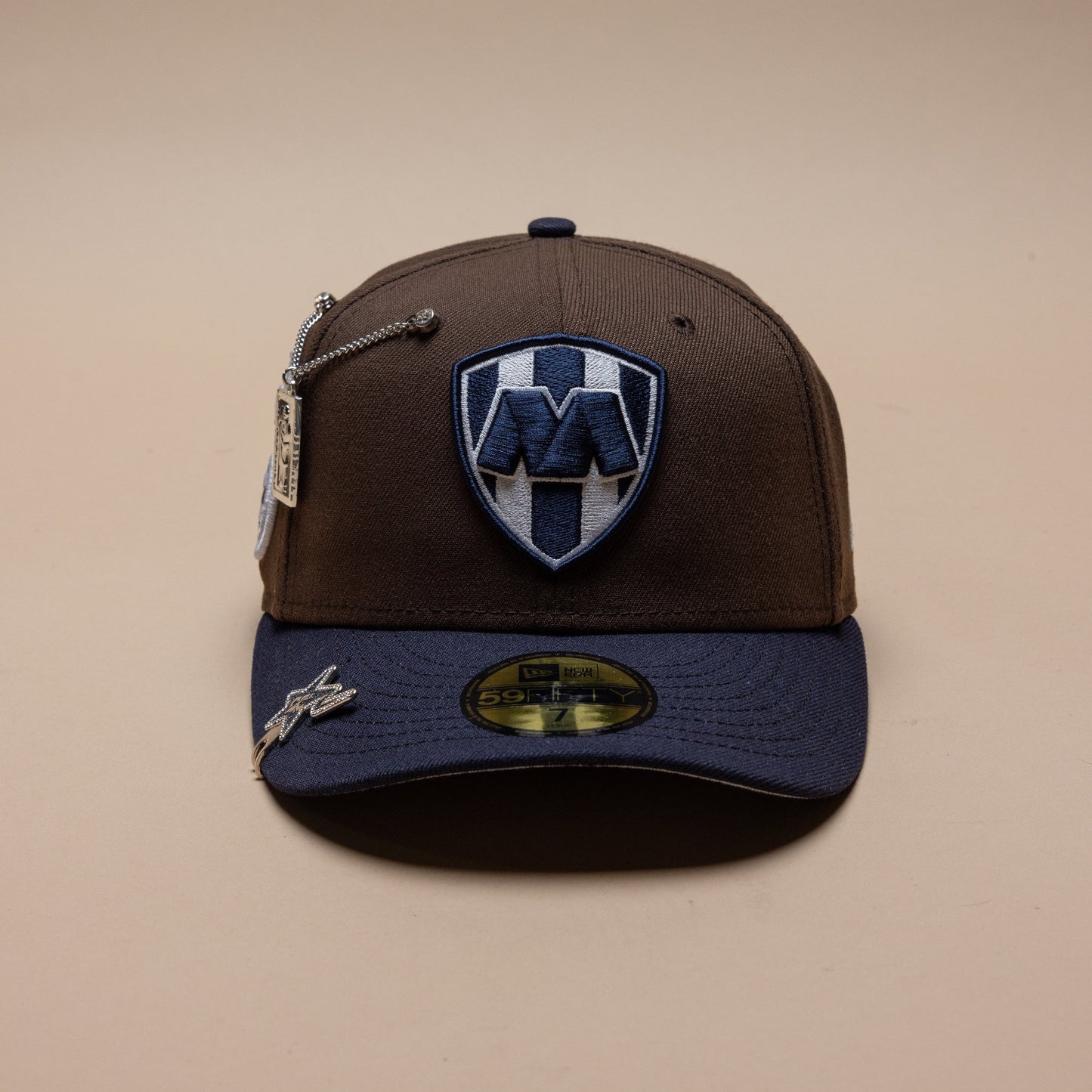 NEW ERA EXCLUSIVE 59FIFTY MOCHA/NAVY "CLUB MONTERREY" W/ CLUB DE FUTBOL MONTERREY SIDE PATCH