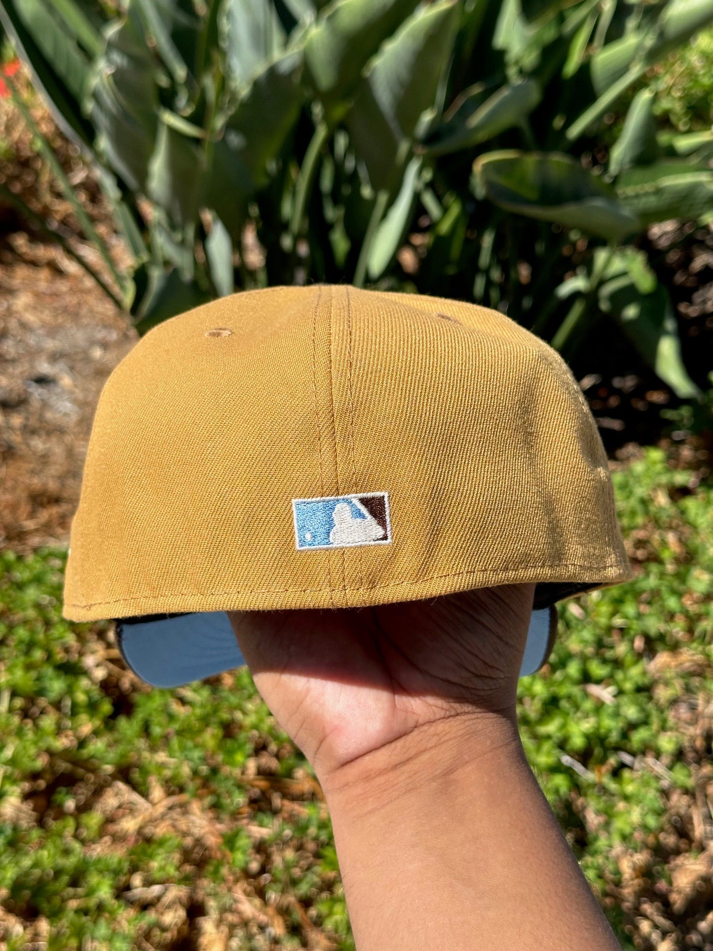 NEW ERA EXCLUSIVE 59FIFTY TAN/WALNUT OAKLAND ATHLETICS W/ 40TH ANNIVERSARY SIDE PATCH