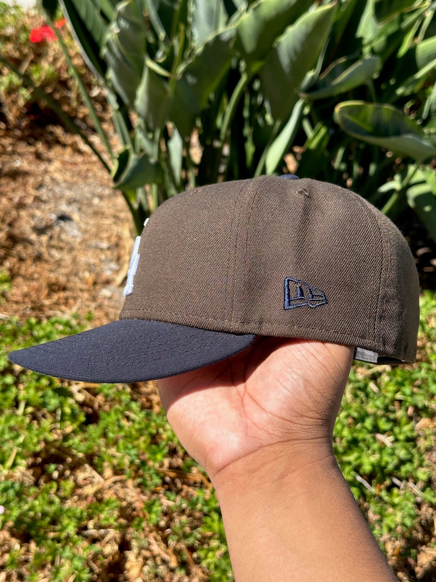 NEW ERA EXCLUSIVE 59FIFTY MOCHA/NAVY LOS ANGELES DODGERS W/ 60TH ANNIVERSARY PATCH