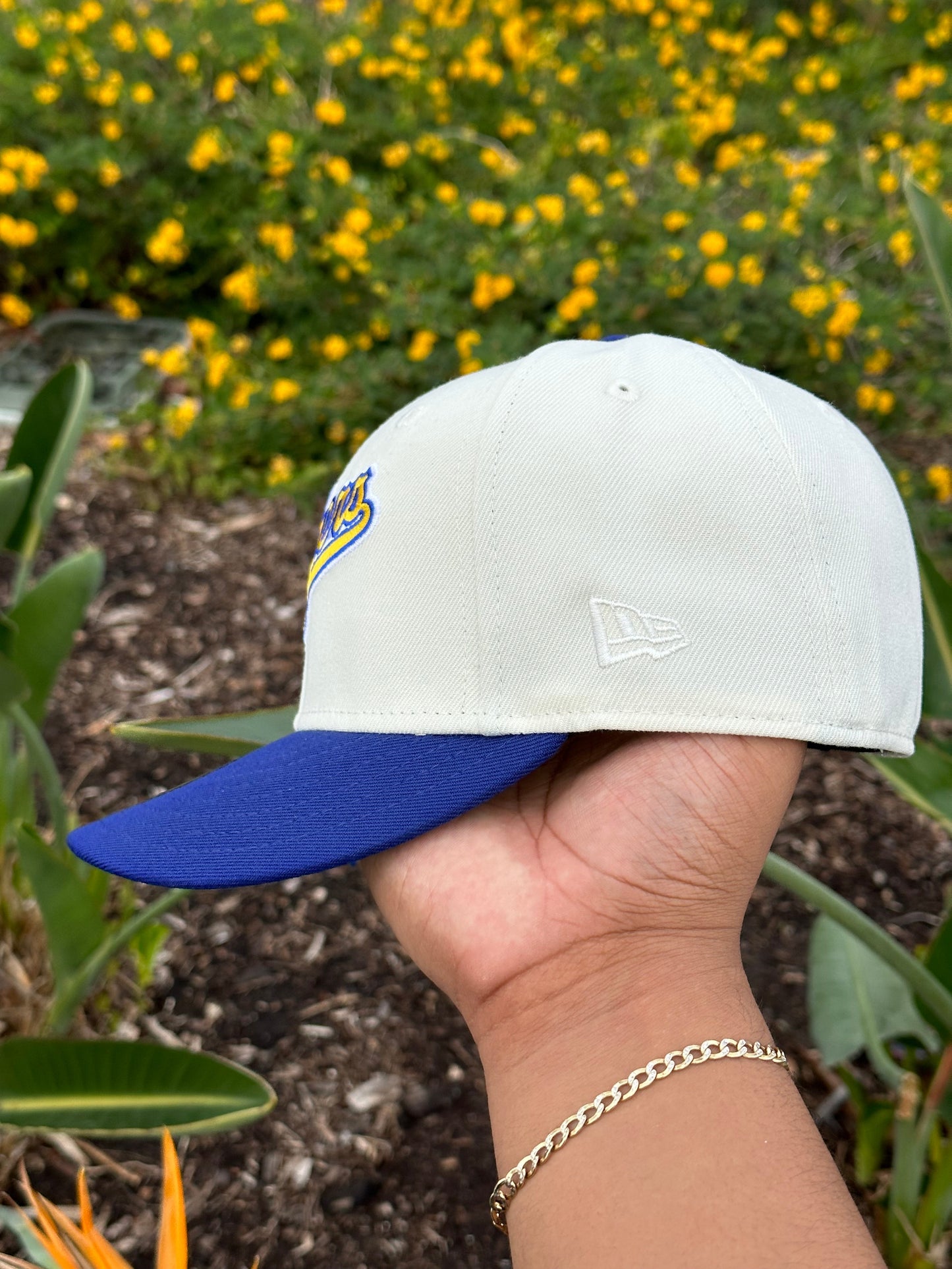 NEW ERA EXCLUSIVE 59FIFTY CHROME WHITE/BLUE LOS ANGELES DODGERS SCRIPT W/ 50TH ANNIVERSARY SIDE PATCH
