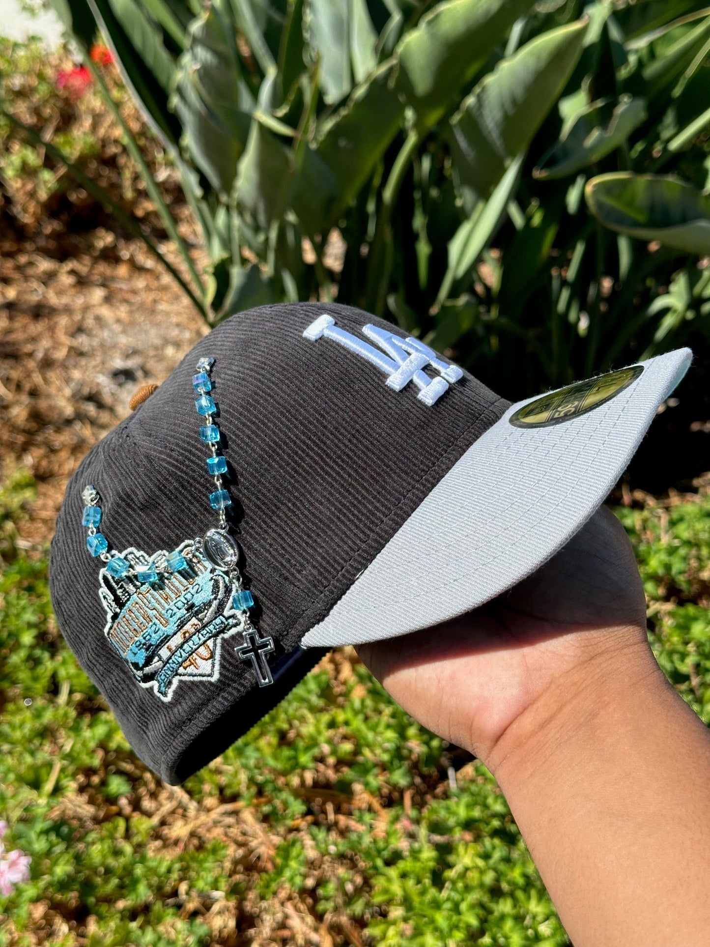 NEW ERA EXCLUSIVE 59FIFTY CORDUROY/GREY LOS ANGELES DODGERS W/ 40TH ANNIVERSARY PATCH SIDE PATCH