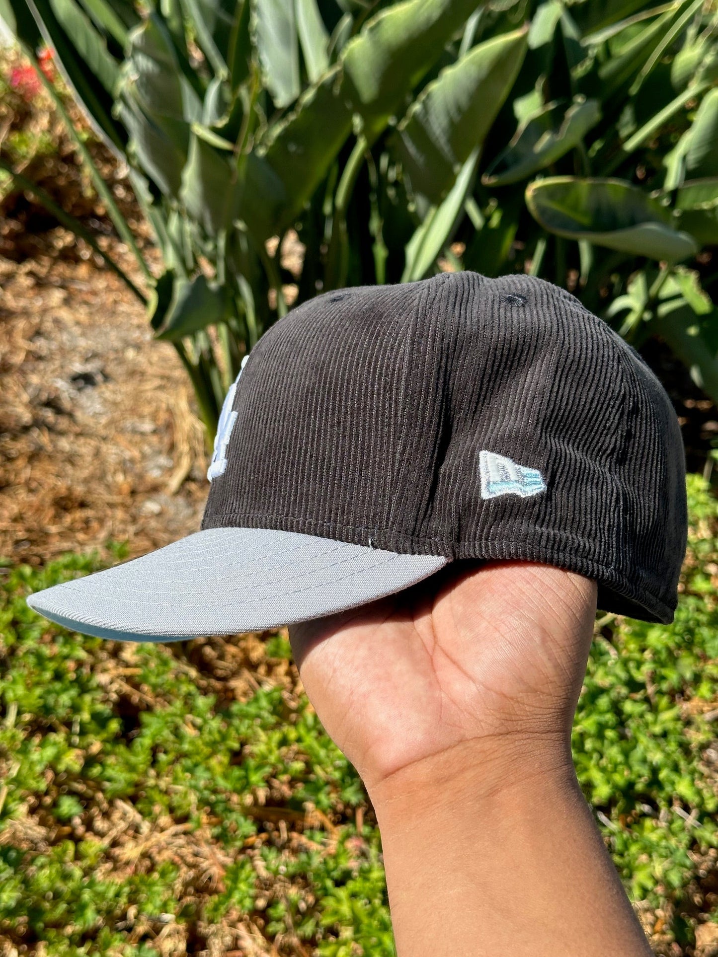 NEW ERA EXCLUSIVE 59FIFTY CORDUROY/GREY LOS ANGELES DODGERS W/ 40TH ANNIVERSARY PATCH SIDE PATCH