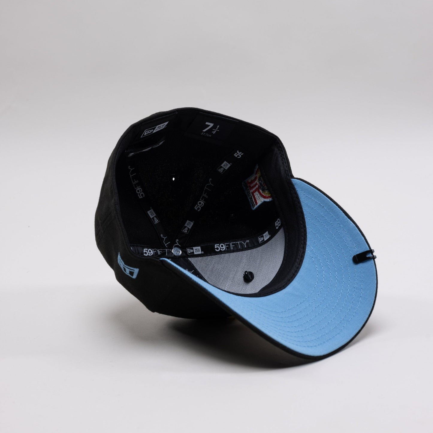 NEW ERA EXCLUSIVE 59FIFTY BLACK CHIVAS DE GUADALAJARA W/ 115TH ANIVERSARIO SIDE PATCH ICY UV