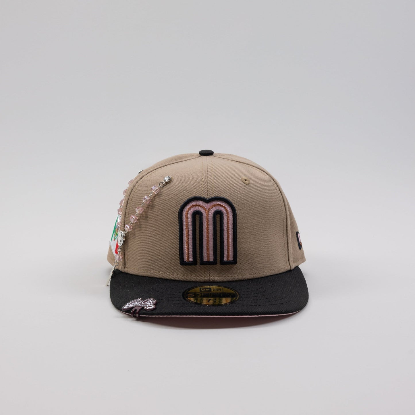 NEW ERA EXCLUSIVE 59FIFTY CAMEL BROWN/ BLACK MEXICO W/ MEXICO FLAG SIDE PATCH