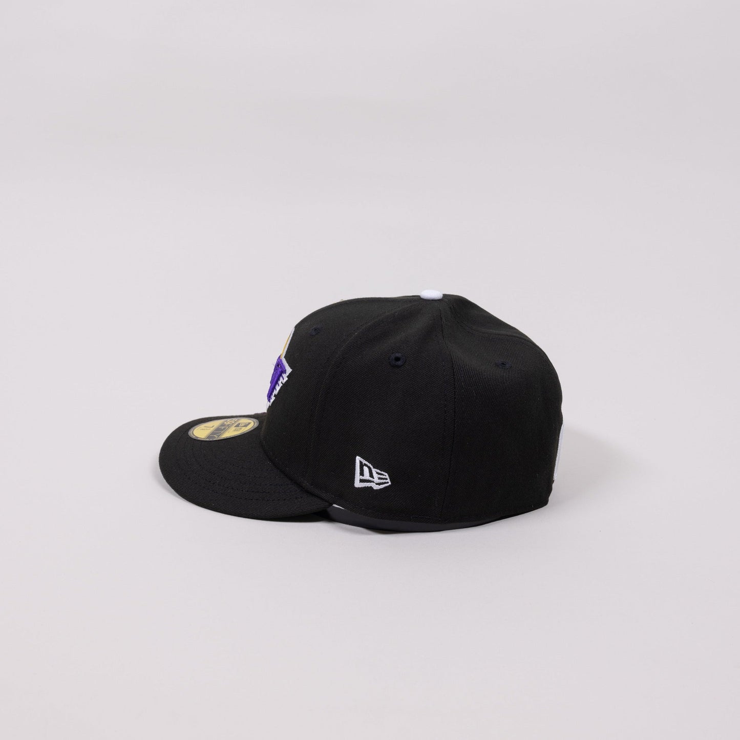 NEW ERA EXCLUSIVE 59FIFTY BLACK UPSIDE DOWN LOS ANGELES LAKERS W/ SIDE PATCH