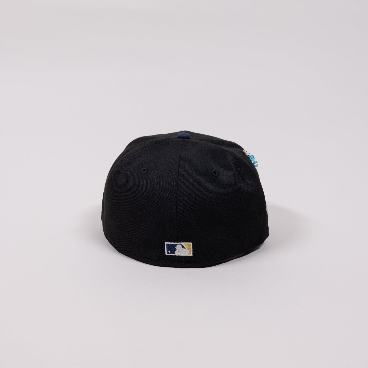 NEW ERA EXCLUSIVE 59FIFTY BLACK/ NAVY CLEVELAND INDIANS SCRIPT W/ "JACOBS FIELD" SIDE PATCH