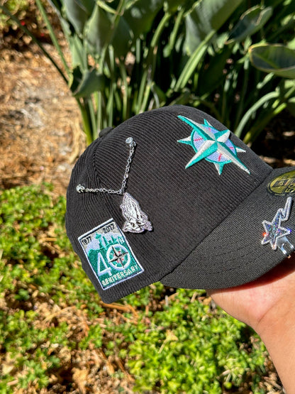 NEW ERA EXCLUSIVE 59FIFTY CORDUROY/BLACK SEATTLE MARINERS W/ 40TH ANNIVERSARY SIDE PATCH