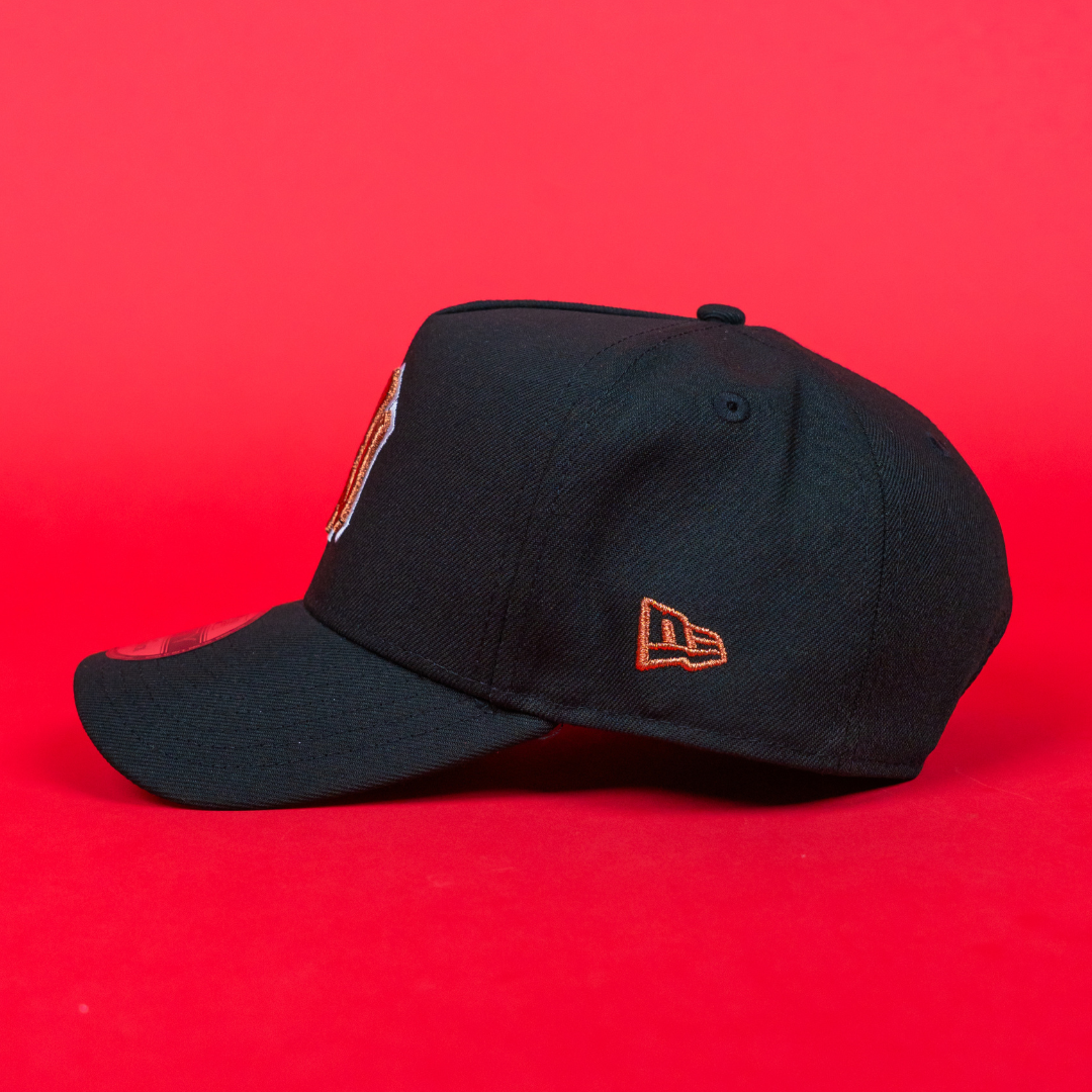 NEW ERA 9FIFTY A-FRAME BLACK NEW YORK YANKEES SNAPBACK W/ 2006 WORLD SERIES SIDE PATCH