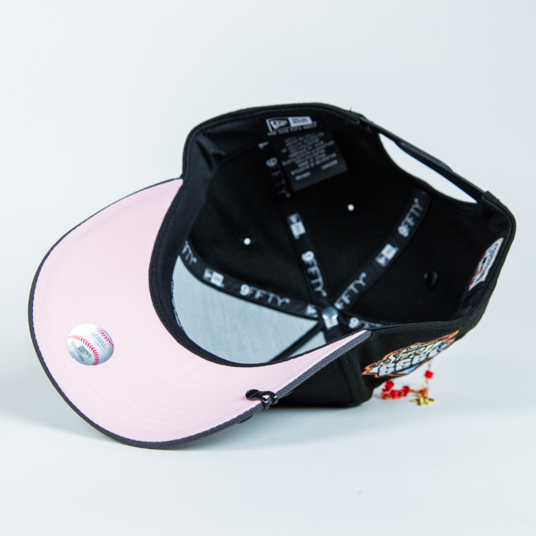 NEW ERA 9FIFTY A-FRAME BLACK/ GREY NEW YORK YANKEES SNAPBACK W/ 1999 WORLD SERIES SIDE PATCH