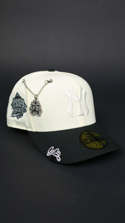 NEW ERA EXCLUSIVE 59FIFTY CHROME/ BLACK NEW YORK YANKEES W/ 1999 WORLD SERIES SIDE PATCH