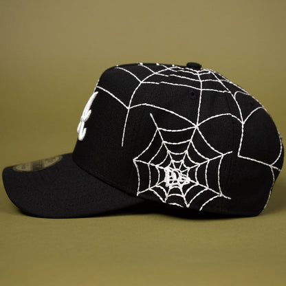NEW ERA EXCLUSIVE 9FIFTY A-FRAME BLACK ATLANTA BRAVES SNAPBACK W/ SPIDER WEB + 1999 WORLD SERIES SIDE PATCH