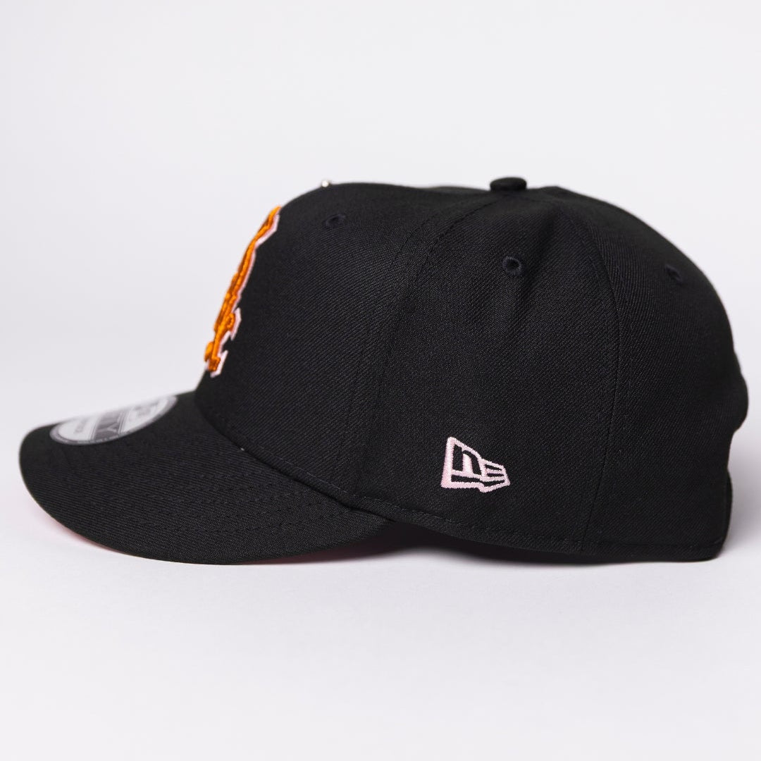 NEW ERA EXCLUSIVE 9FIFTY BLACK CHICAGO WHITE SOX SNAPBACK W/ 2005 WORLD SERIES SIDE PATCH